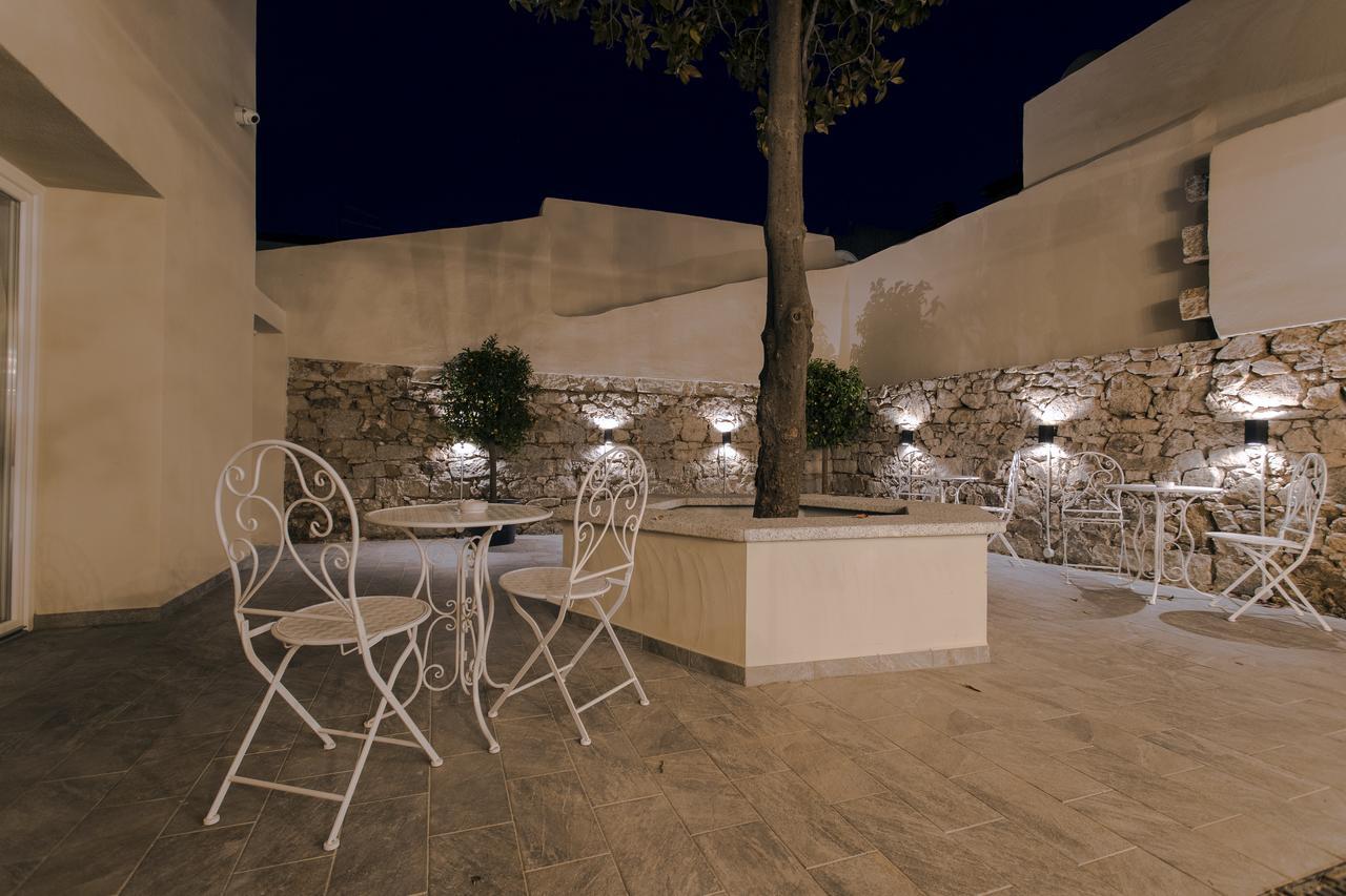 Les Suites Magnolia Olbia Exterior foto