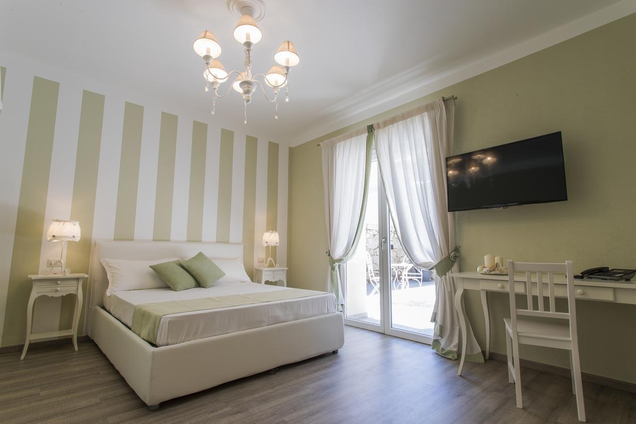 Les Suites Magnolia Olbia Exterior foto