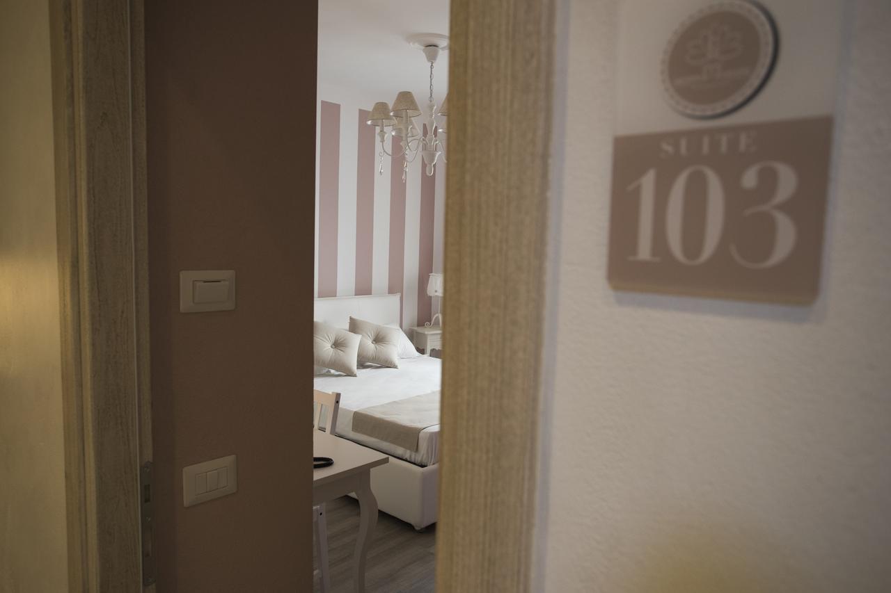 Les Suites Magnolia Olbia Exterior foto